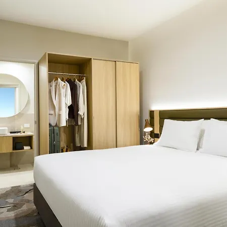 Adina Chermside Hotel 4*