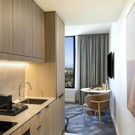 Adina Chermside Hotel 4*