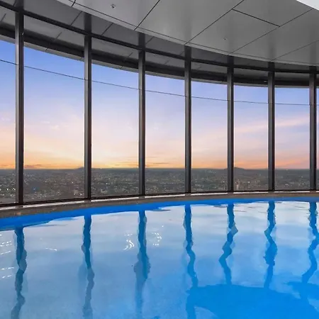 With Pool, Gym And Secure Car Space Apartment Brisbane