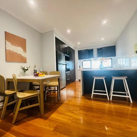 Kangaroo Point, Bromley Street Holiday home