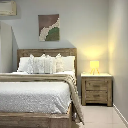 Kangaroo Point, Bromley Street Holiday home