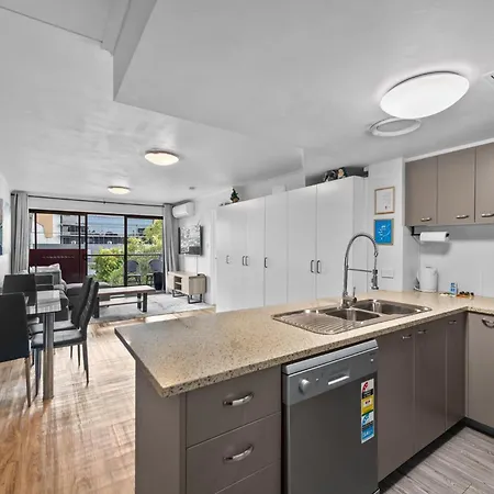 Stylish Bowen Hills Near Centre Apartment