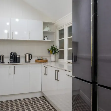 Stylish With Pool, Close Suncorp Stadium, Cbd *