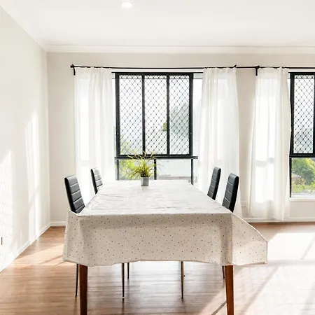 Homestay 310b Aspen House - Ensuite In Coopers Plains *