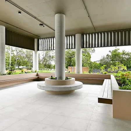 Adina Chermside 4*