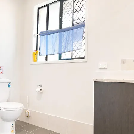 310a Maple House - Ensuite In Coopers Plains Homestay