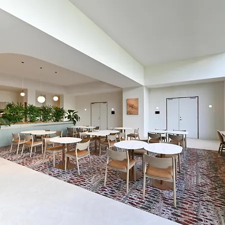 Adina Chermside 4* Brisbane