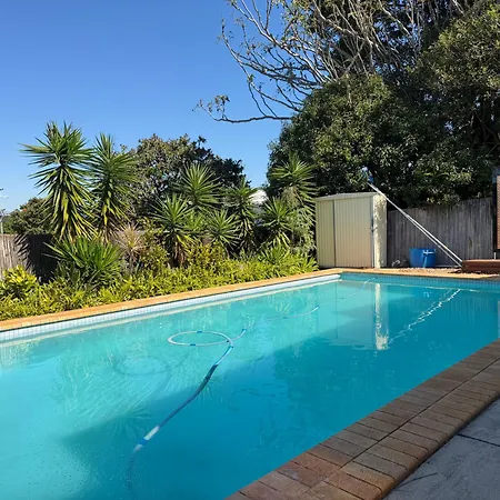 Family Retreat Pool Games Bbq Near Cbd Holiday home Brisbane