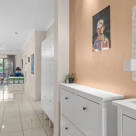 Holiday home Open Plan 3 Bedroom House - Taringa