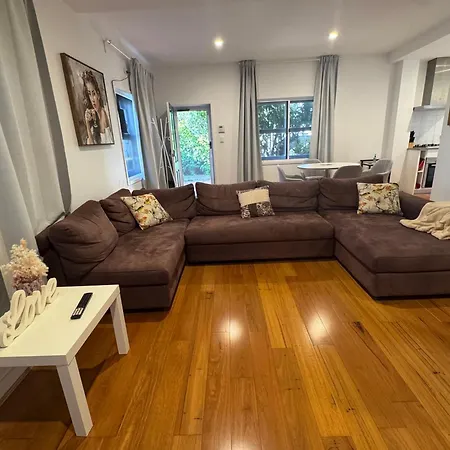Teneriffe, Walk To River, Onsite Parking Brisbane