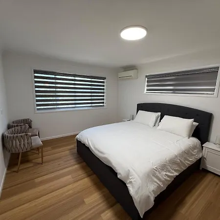 Villa Pet Friendly & Sunnybank Luxury House *