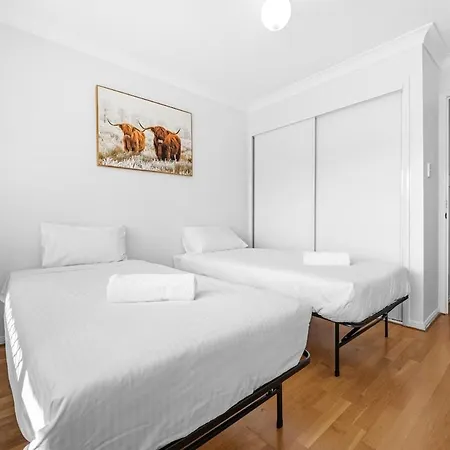 Villa 4br House Close To Sunnybank, Qeii Hospital,griffith Nathan,nissan Arena Brisbane