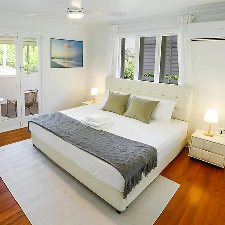 Greenslopes Retreat Stylish Near Hospital Holiday home *