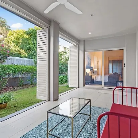 Open Plan 3 Bedroom House - Taringa Holiday home *