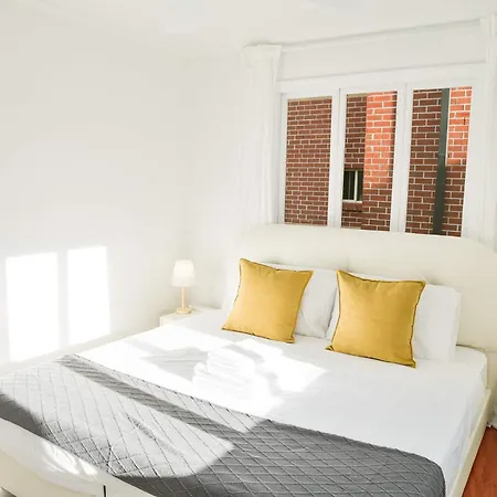 Holiday home Greenslopes Retreat Stylish Near Hospital Brisbane