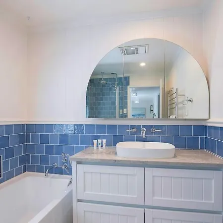 Strathendrick Timeless Queenslander Haven Near Cbd
