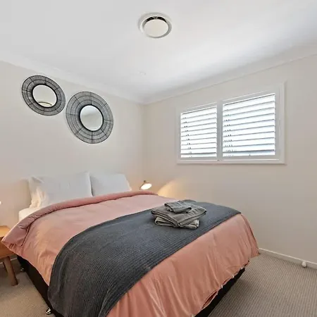 Blissful Bulimba! - 3bed-2 5bath-1car - Townhouse *