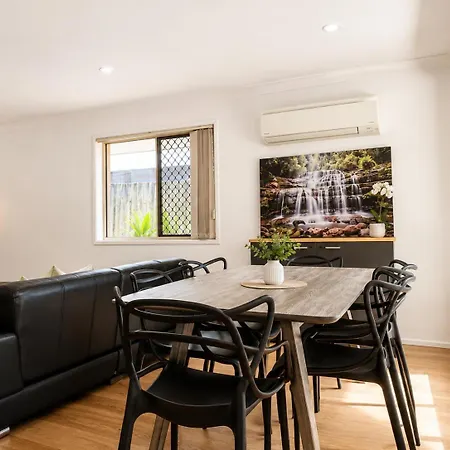 Holiday home Mt Gravatt Affordable 4 Bedroom Family | Sleep 8 Brisbane