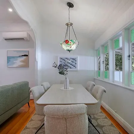 Strathendrick Timeless Queenslander Haven Near Cbd Brisbane