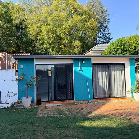 Rare Find! Private Granny Flat In Prime Area * Brisbane