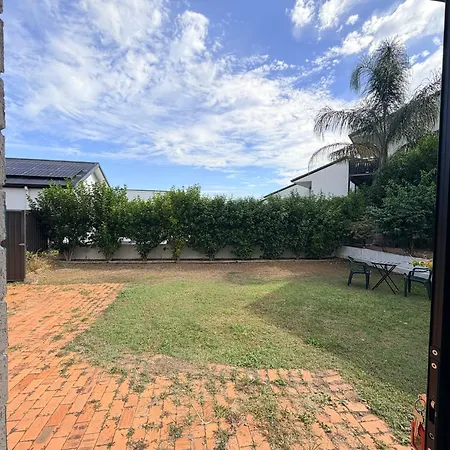 Rare Find! Private Granny Flat In Prime Area Brisbane