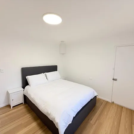 Pet Friendly & Sunnybank Luxury House Brisbane