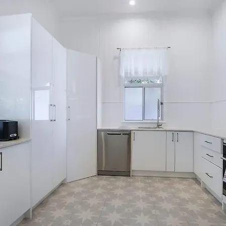 Strathendrick Timeless Queenslander Haven Near Cbd * Brisbane
