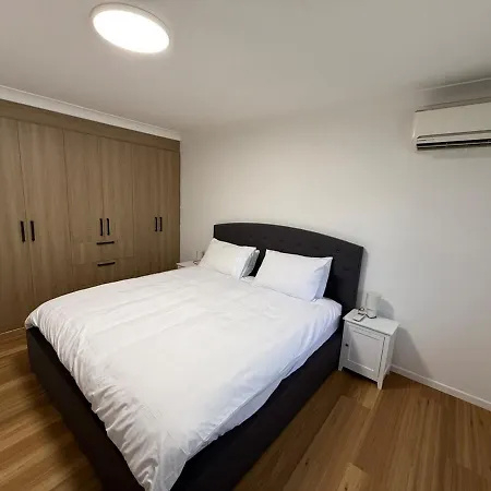 Pet Friendly & Sunnybank Luxury House