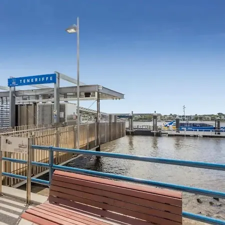 Teneriffe, Walk To River, Onsite Parking Brisbane