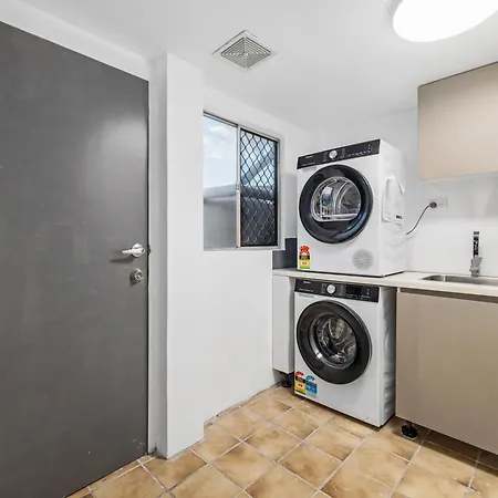 Holiday home Family Retreat Pool Games Bbq Near Cbd Brisbane