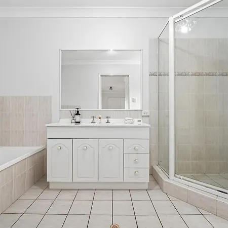 4br House Close To Sunnybank, Qeii Hospital,griffith Nathan,nissan Arena * Brisbane