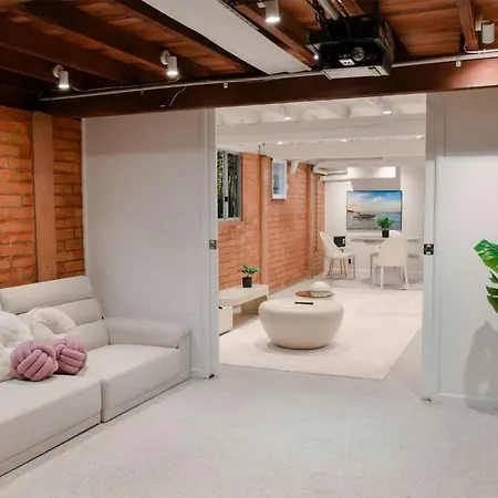 Holiday home Greenslopes Retreat Stylish Near Hospital *