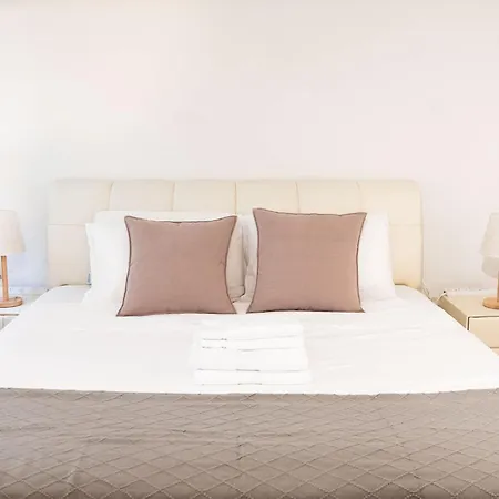 Greenslopes Retreat Stylish Near Hospital Holiday home *