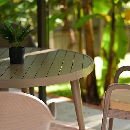 Holiday home Greenslopes Retreat Stylish Near Hospital *