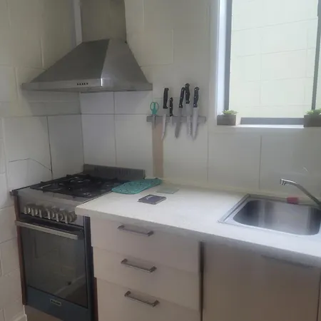 Breezy Entire 2 Bedroom Unit Floor Next To Uq Apartment Brisbane