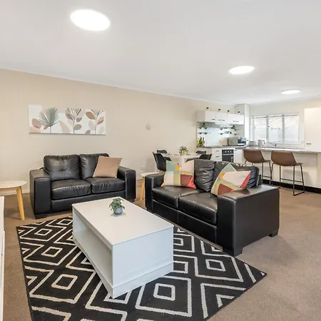 Huge Courtyard With Free Parking - Walk To Hsw, St And Valley Mall Apartment Brisbane
