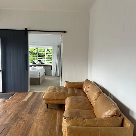 Spacious Queenslander Charm - Heart Of New Farm Apartment Brisbane
