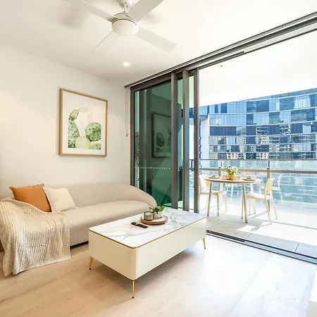 Apartment Queens Wharf Charm W/ Balcony Views - Lv 15 - *