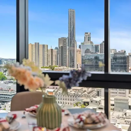 Luxury High-floor 1br Retreat With Balcony Apartment Brisbane