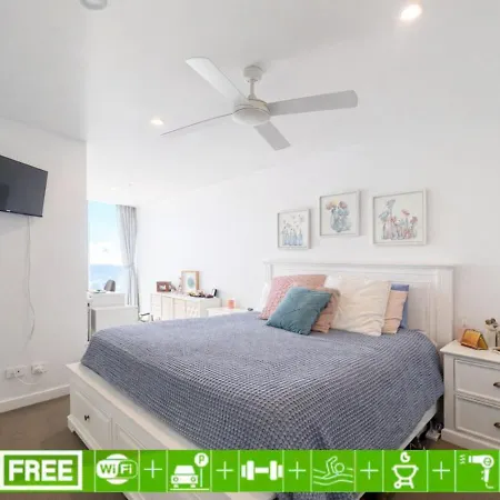 Designer 2 Bedroom In South Apartment