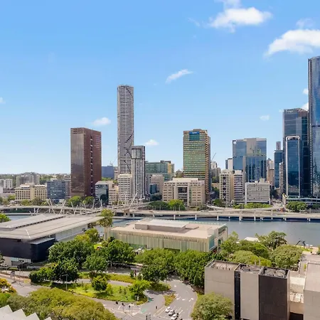 Fab! Skyline Cbd Views Over South Bank Apartment