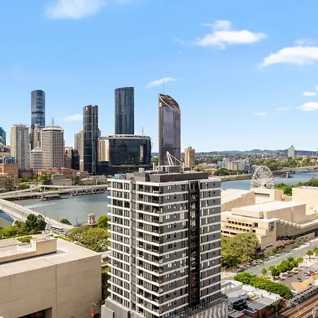Fab! Skyline Cbd Views Over South Bank Apartment