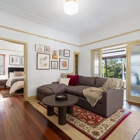 Art Deco Elegance In New Farm * Brisbane
