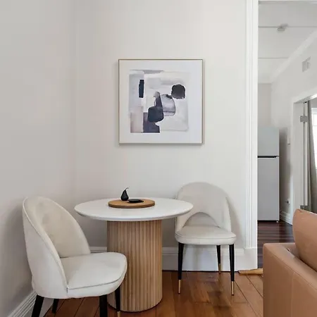 Art Deco With Modern Twist 1bed-1bath-1car-new Farm Brisbane