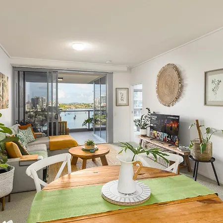 Tropical Escape Apartment Brisbane