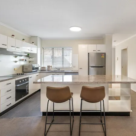 Huge Courtyard With Free Parking - Walk To Hsw, St And Valley Mall Apartment Brisbane