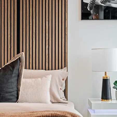 Skytower Level 53 Free Parking Sleeps 5 Cbd Apartment Brisbane