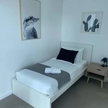 Apartment Apartment, 10 Floors High By Stylish Brisbane