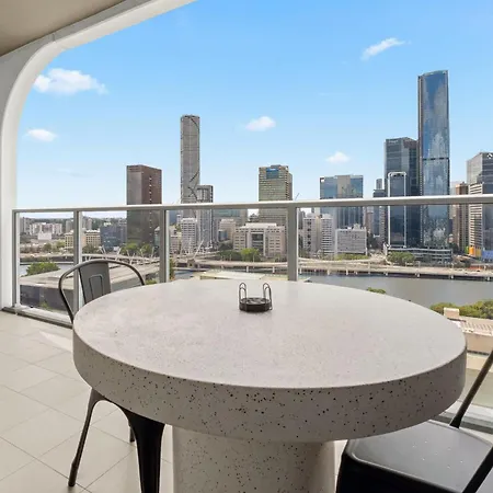 Fab! Skyline Cbd Views Over South Bank Apartment