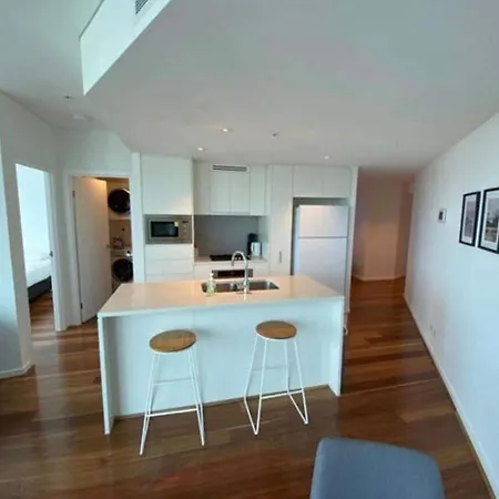 Sky-high Luxury On 50th Floor Breathtaking Views By Stylish Apartment Brisbane